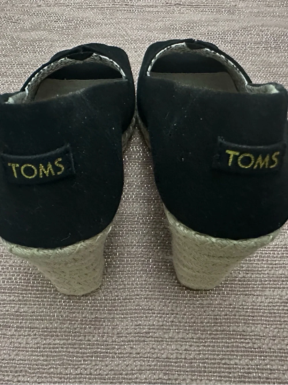 TOMS Black Canvas Wedge Heels – Peep Toe Espadrille